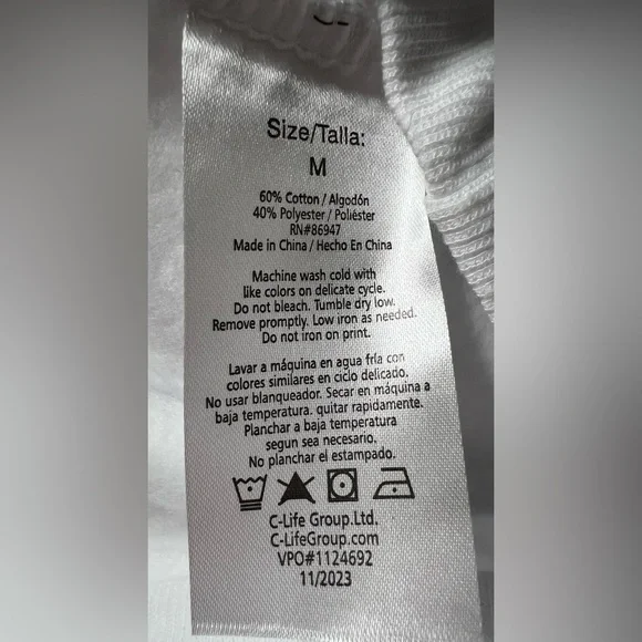 Disney Minnie Mouse Sweater - Picture 5 of 5